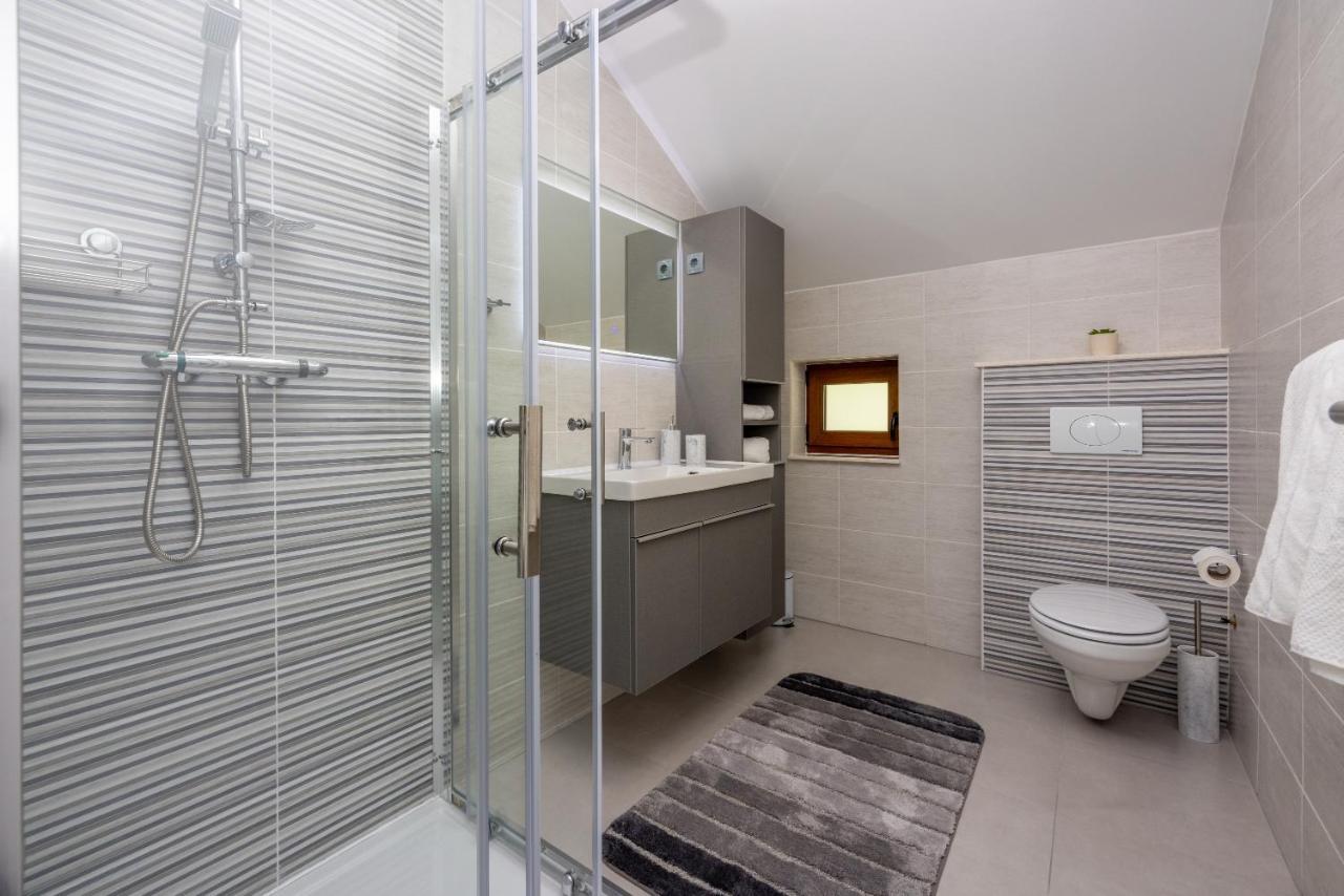 Villa Antani With Heated Pool, Sauna & Jacuzzi Crikvenica Exterior foto