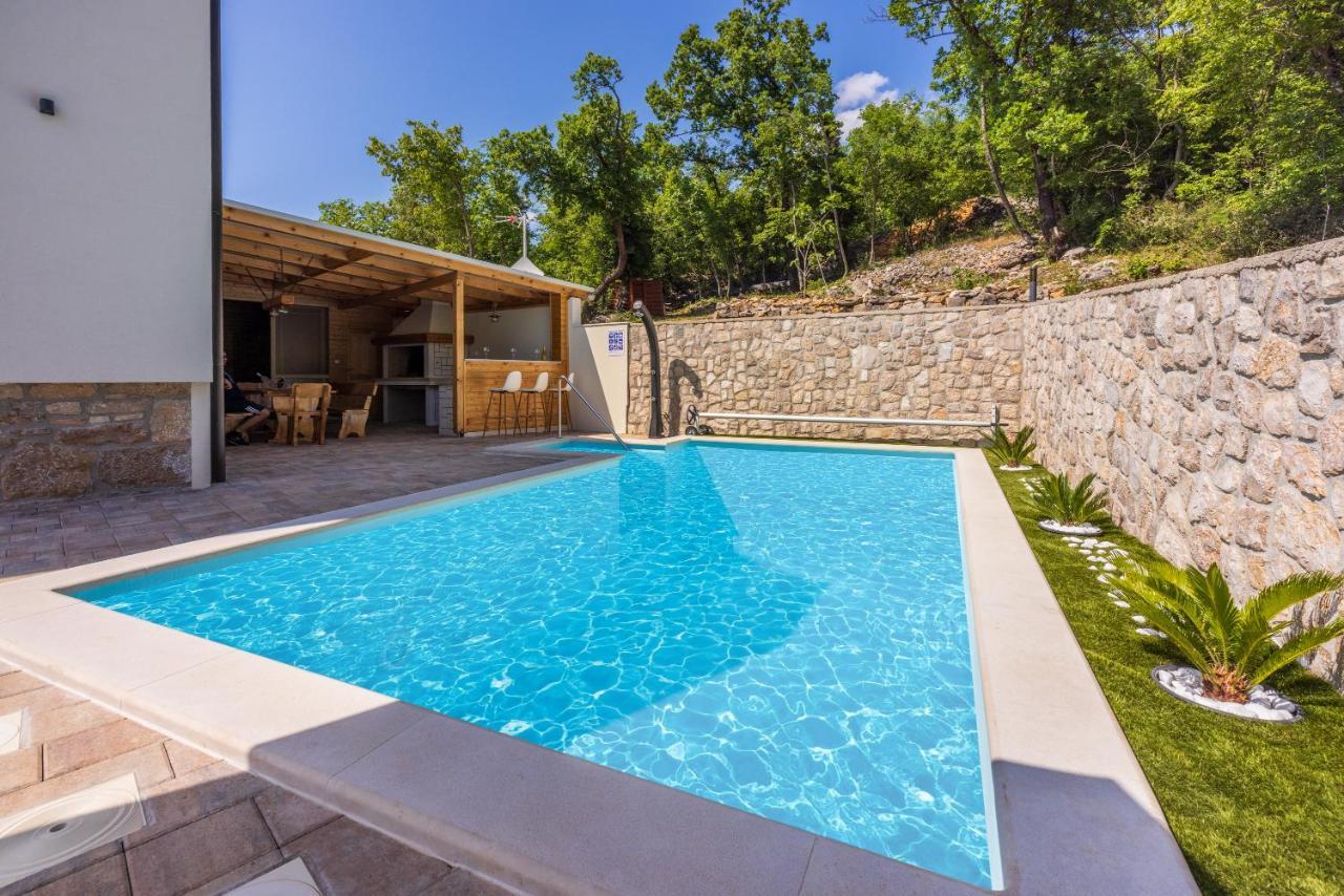 Villa Antani With Heated Pool, Sauna & Jacuzzi Crikvenica Exterior foto